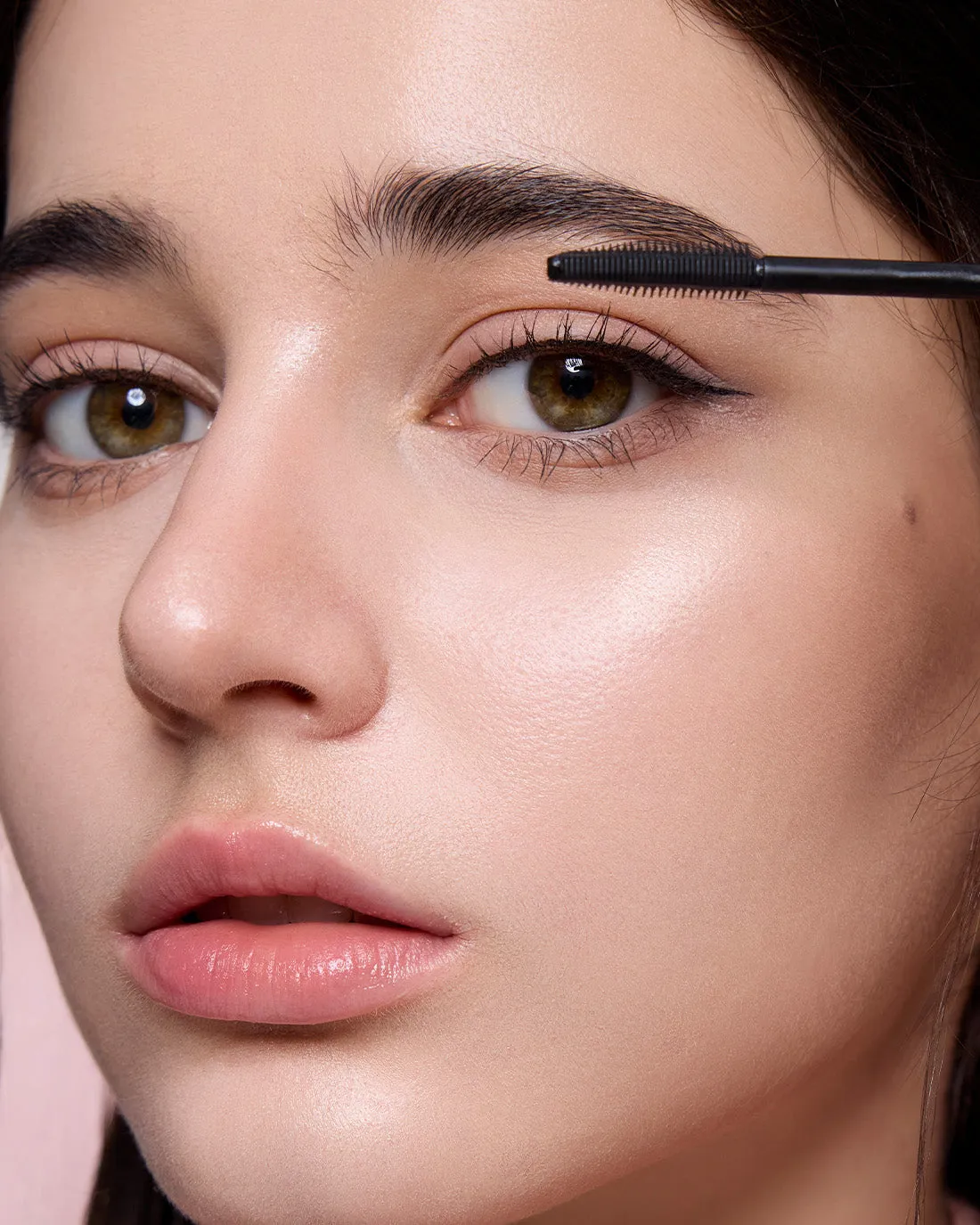 Butterfly Cloud Collar Mascara