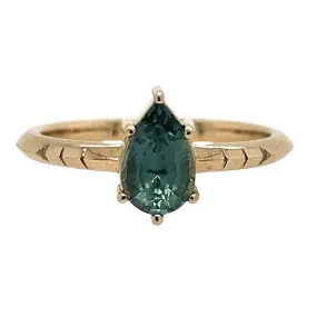 Fraochán Montana Sapphire Solitaire Ring